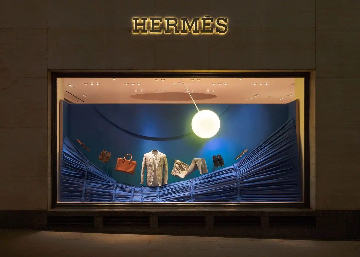 hermes window